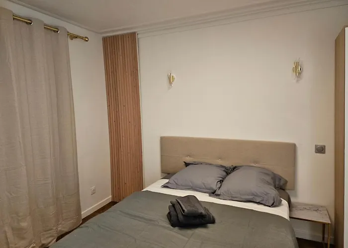 Highstay Champs Elysees Arc De Triomphe